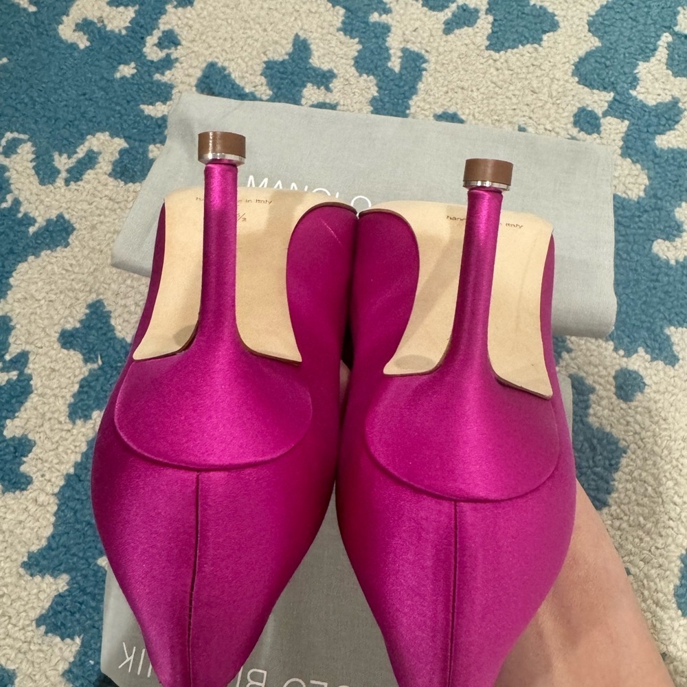 Manolo Blahnik Hangisi Women's Pink Satin Pumps 36.5 70mm - Picture 3 of 9